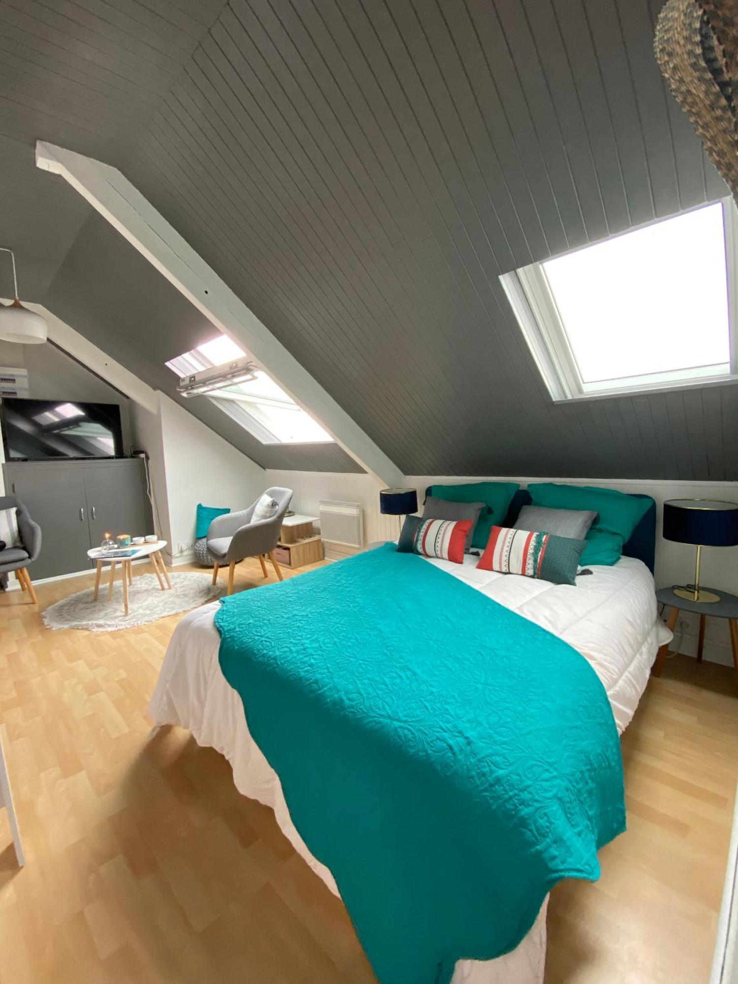 Agreable Cocon Sous Les Toits - Parking - Wifi Apartment Pleneuf-Val-Andre Exterior photo